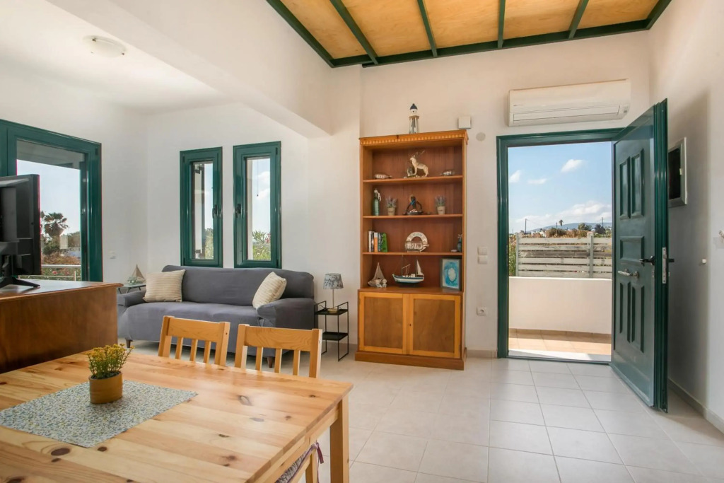 Kellys Beach House 2