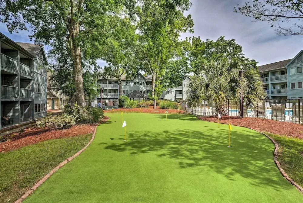 Pools, Hot Tubs & Ocean Access: Myrtle Beach Condo