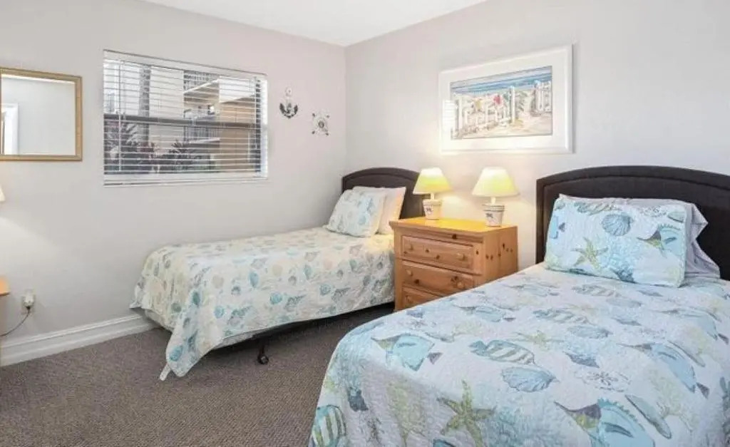 Prime Location I 2 Bed Setup Directly Across Street From South Beach Access