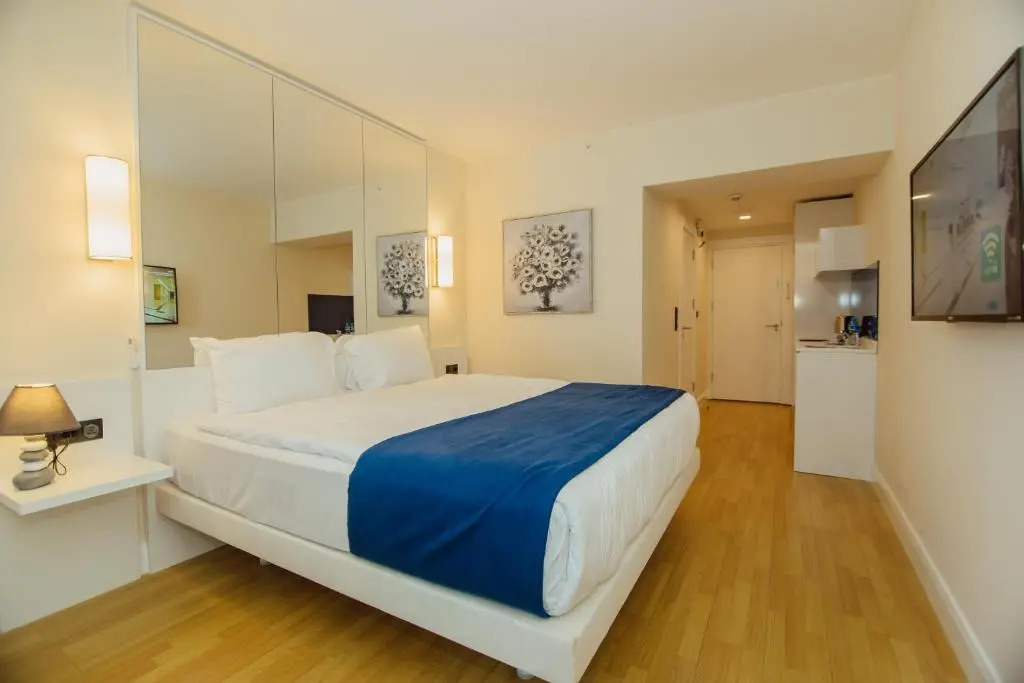 Super Suite View