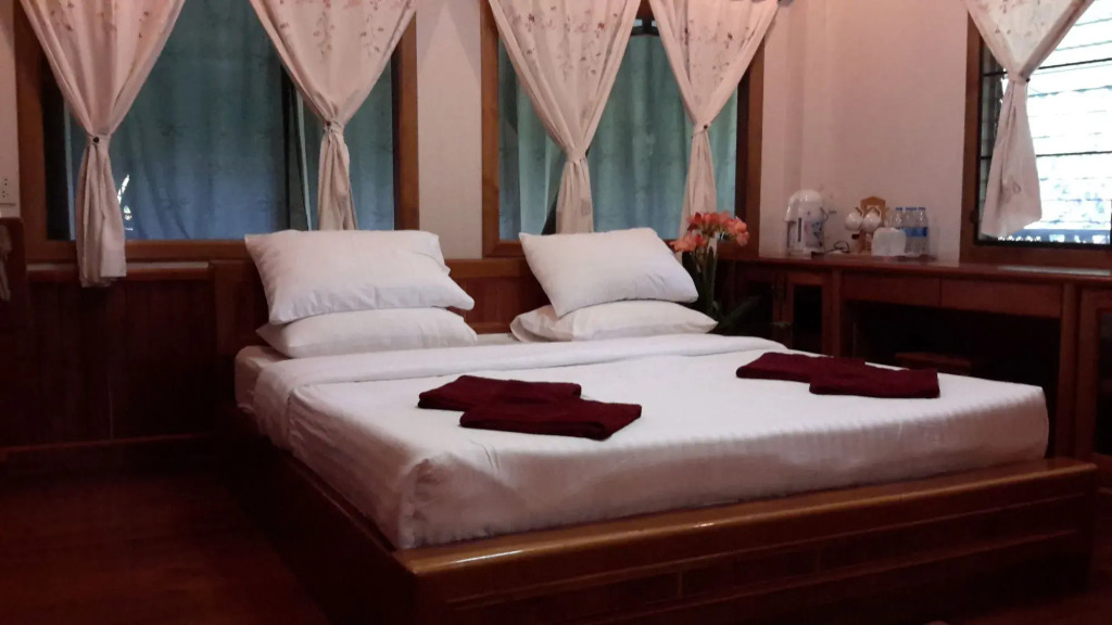 Phuphan Park Hotel