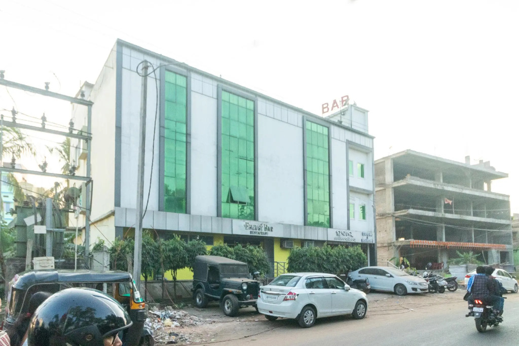 SPOT ON 64965 Prabir Residency Inn