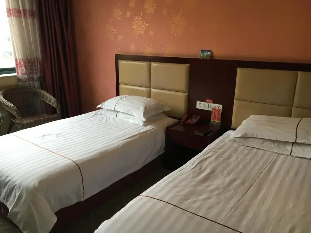 Yinhai Business Hotel
