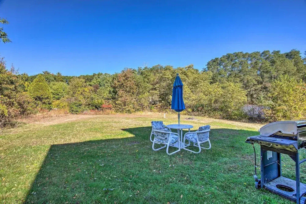 Updated Plymouth Home u003c 2 Miles to Waterfront