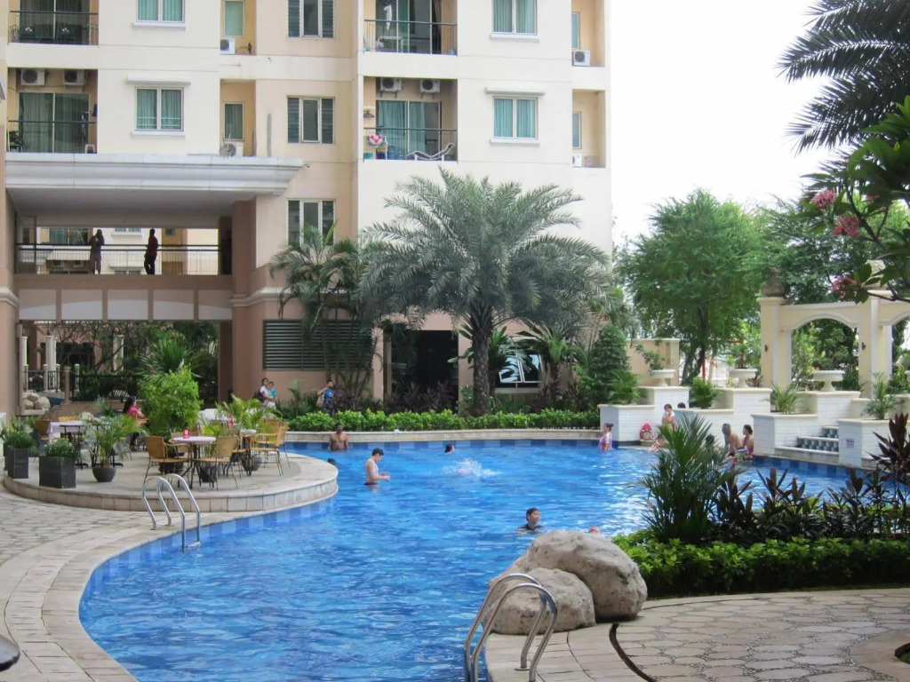 Hawaiian Bay Apartment at MOI Kelapa Gading