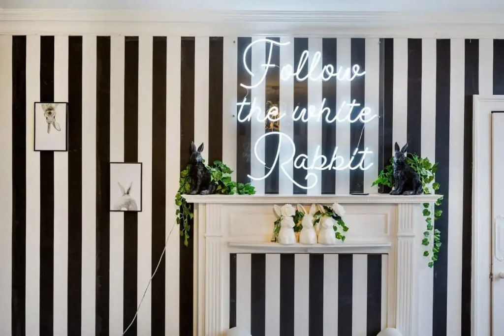 The Wonderland Townhouse - Amazing Alice in Wonderland 8BDR Home