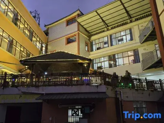 Menglian  xiang Si Yuan Hotel