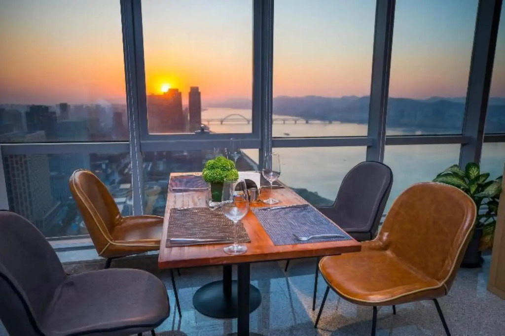 Ginlanjia Yuntai Impression Hotel