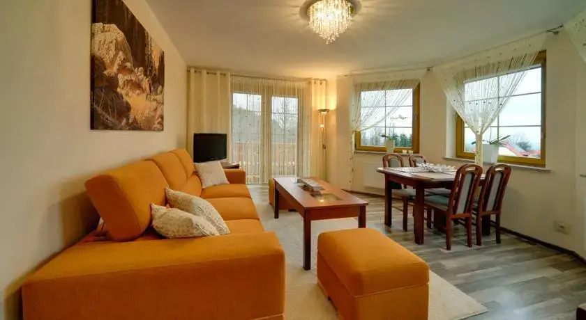 Nowoczesne Apartamenty Sun Seasons 24 w Karpaczu z Parkingiem by Noclegi Renters
