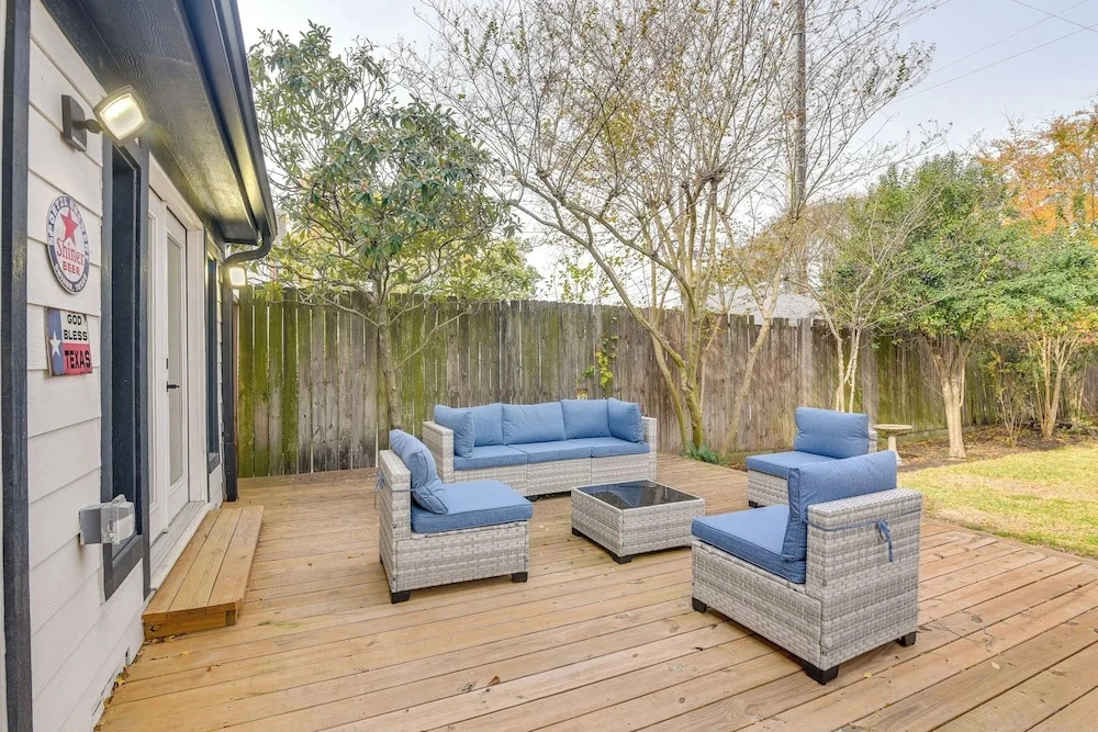 2-unit Houston Getaway Near NRG & Hermann Park