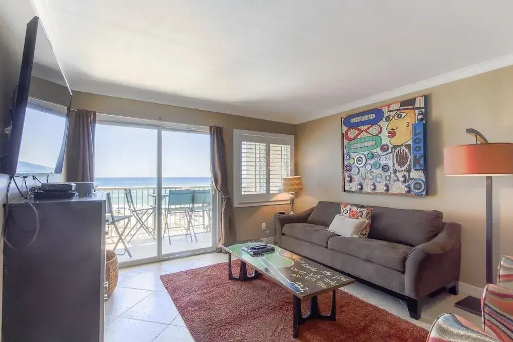 Gulf Shore Condo #301 - 2 Br condo by RedAwning