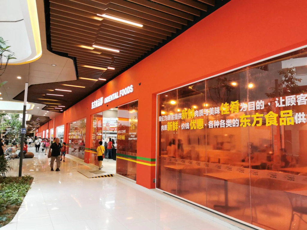 REVO AURORA PLACE, Pavilion 2, 5 Minutes To AXIATA ARENA BUKIT JALIL FREE WIFI by De Harlequins Guesthouse