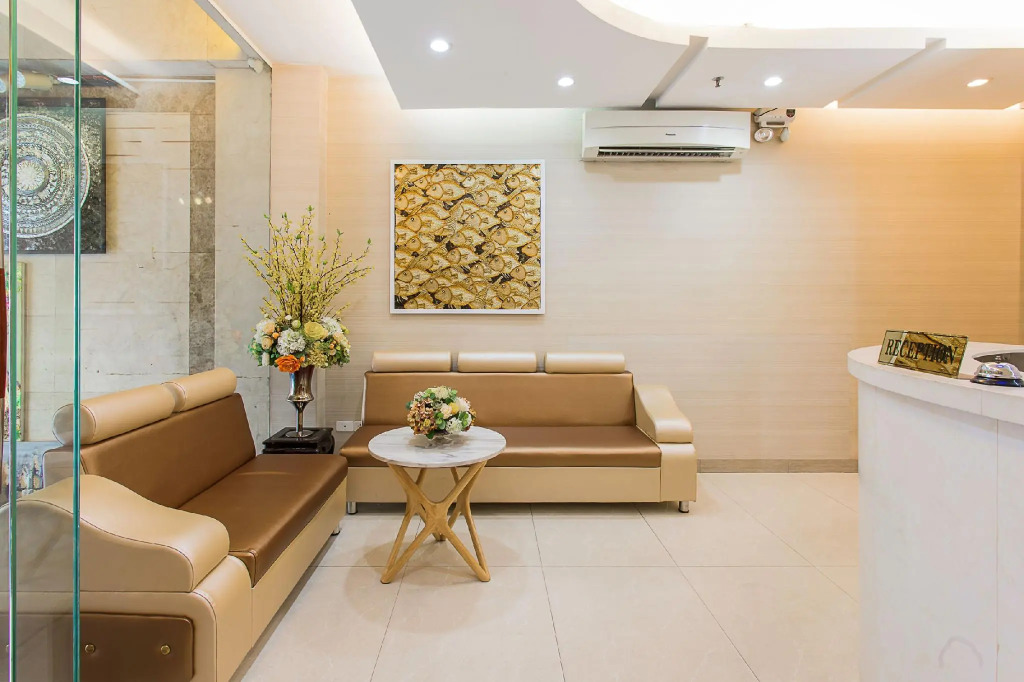 Lucky Star Hotel 266 De Tham