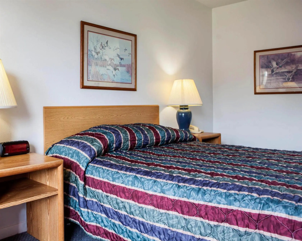 Econo Lodge West Liberty