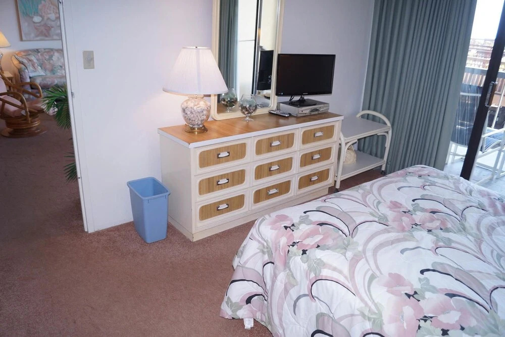 Irene 206 - 2 Br Condo
