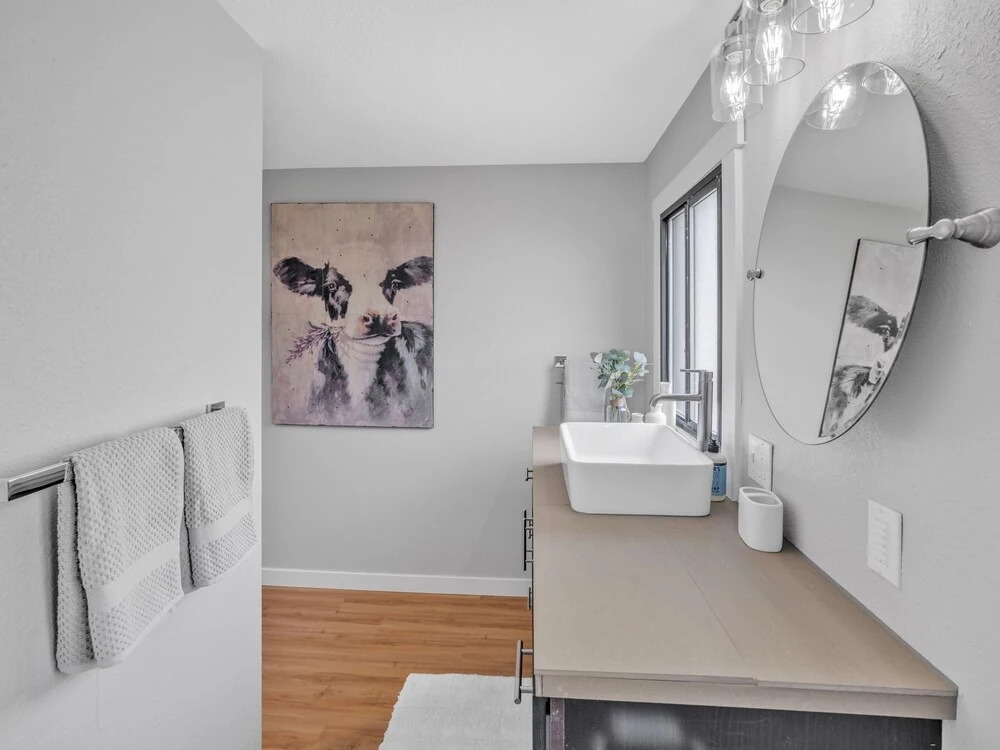 Next Door To Roundup & Town! 3 Bedroom Residence by RedAwning
