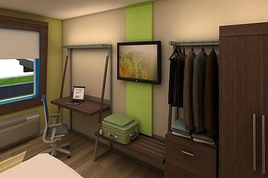 Holiday Inn Express & Suites Kingfisher by IHG
