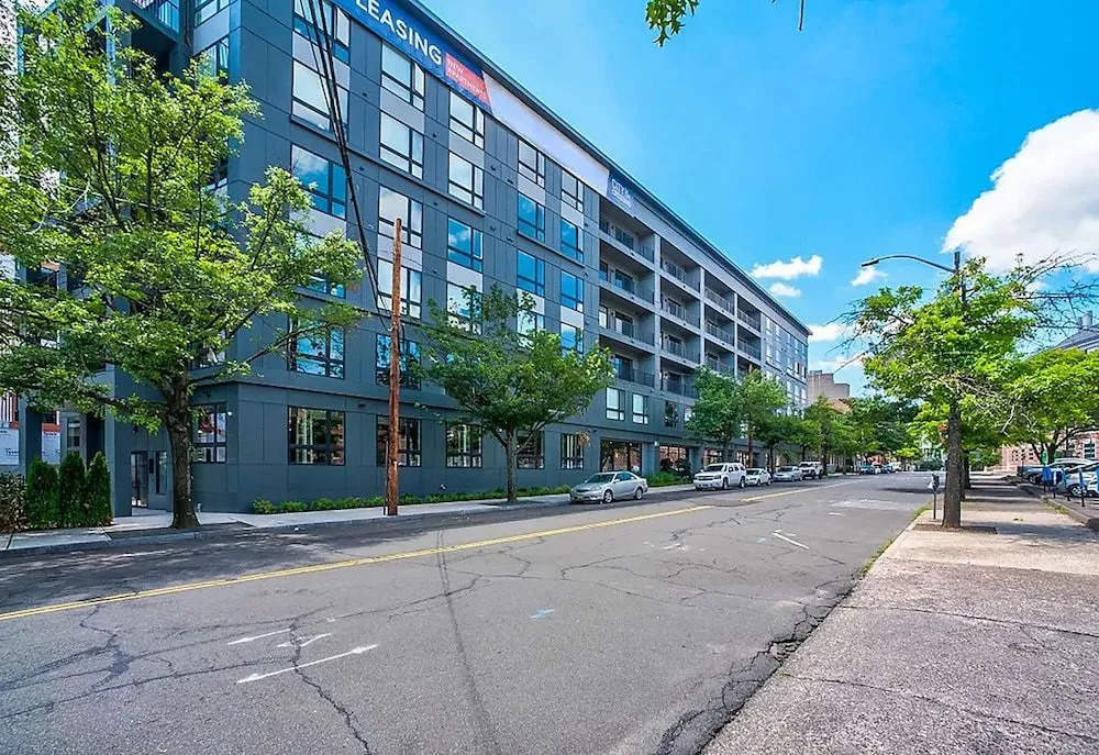 Luxury Furnished Apartments by Hyatus Downtown at Yale