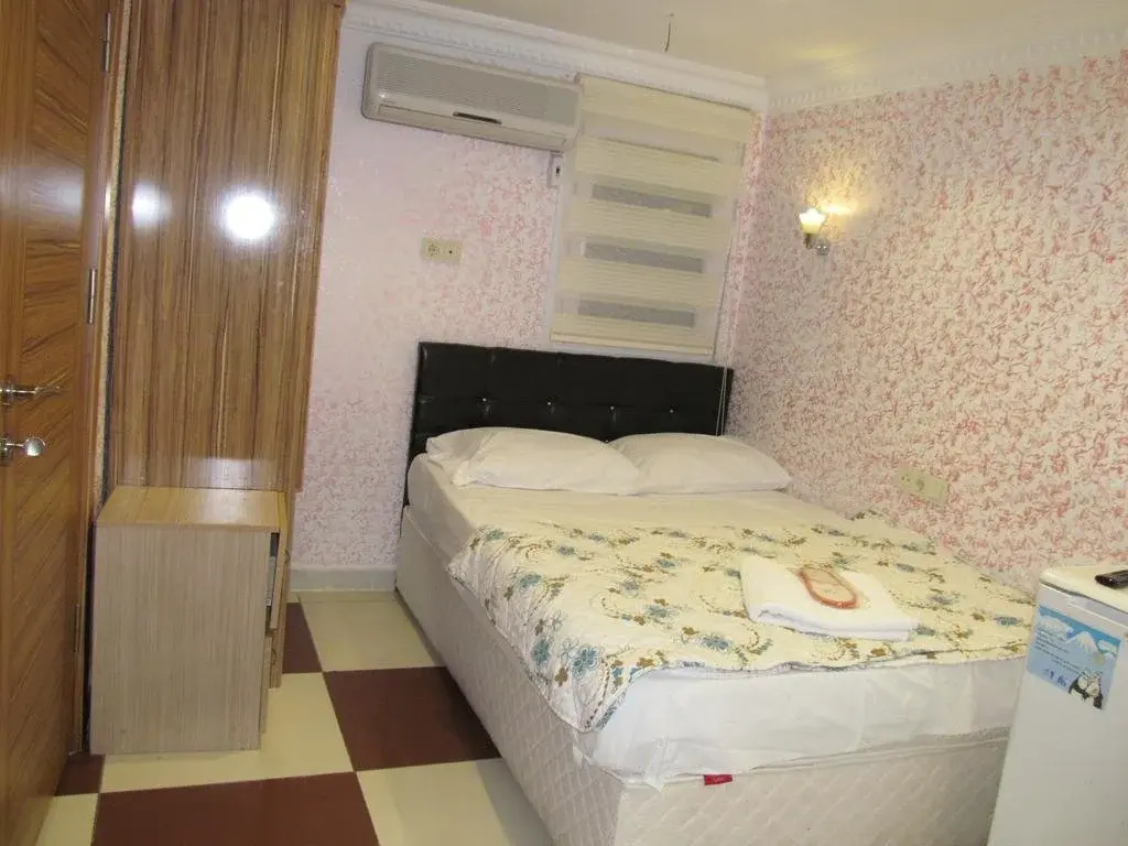Fly Apartment Hotel