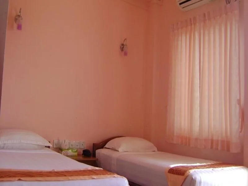 Royal Boss Hotel