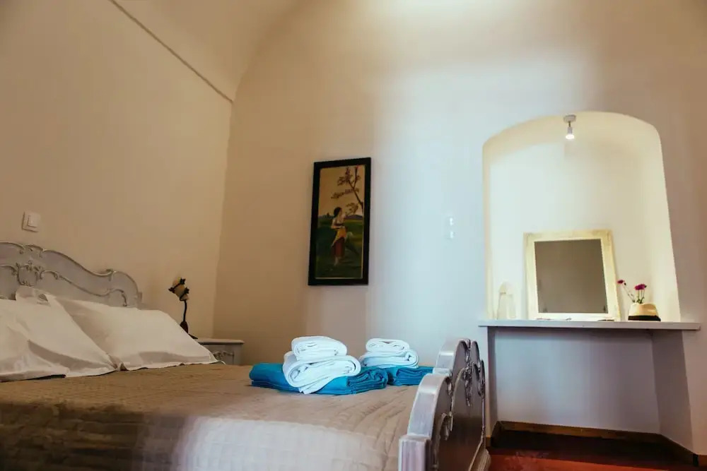 Day One Fira Mansion