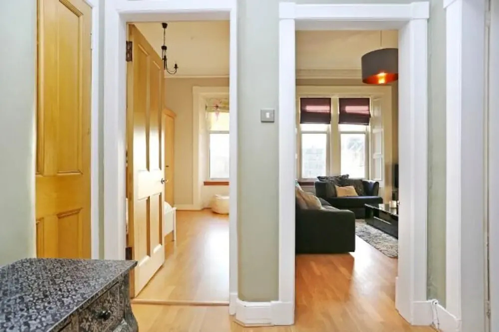 A Stunning Grand Apt near the Royal Botanic Garden