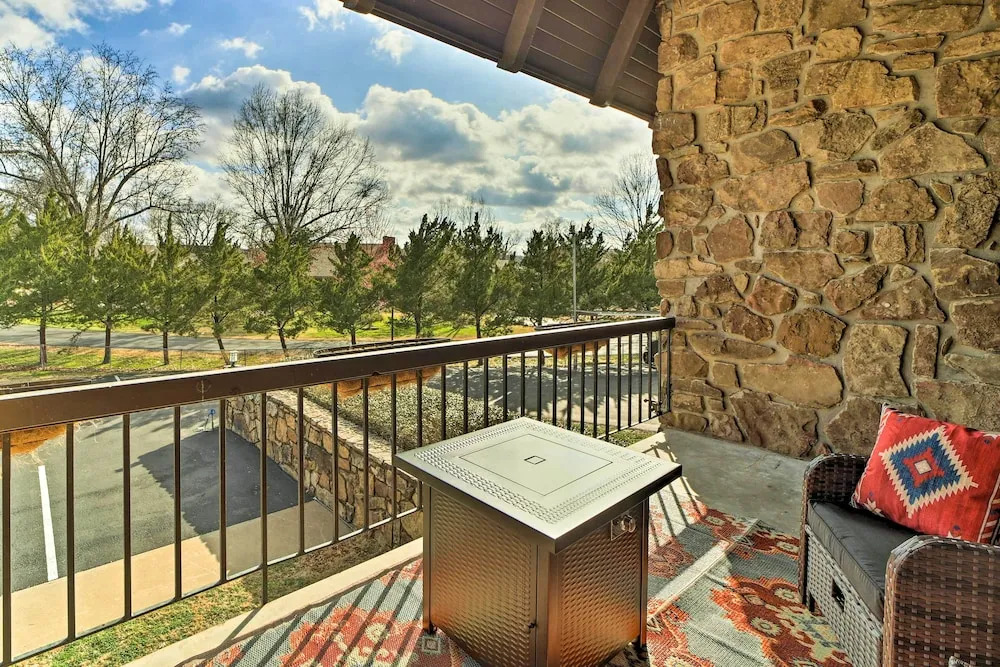 Balcony w/ Hot Tub: Monkey Island Vacation Rental!