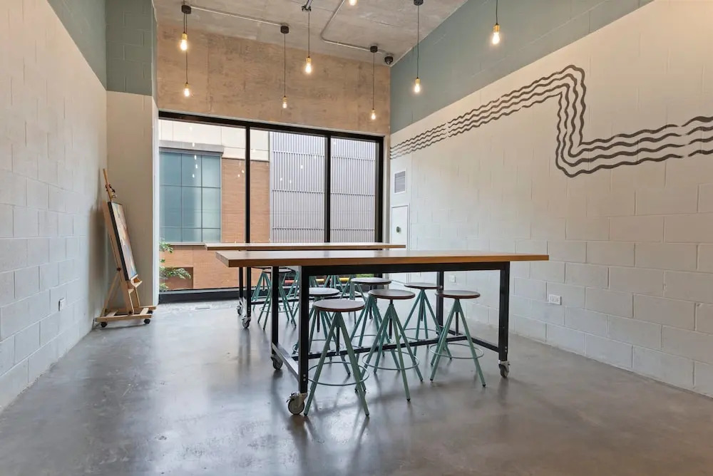 Fulton Market Penthouse 4BR Family Fun Views