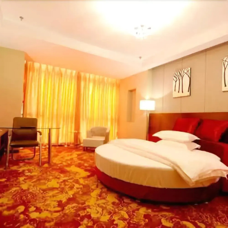 Super 8 Rushan Shenzhen Road