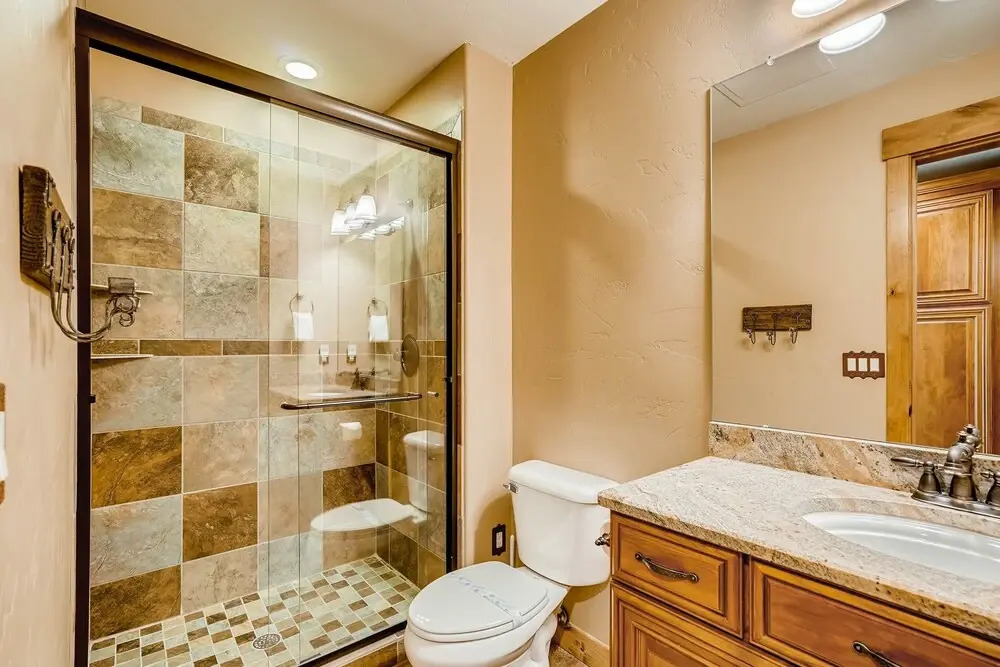 Private Hot Tub & Walking Distance To Gondola-4br Sleeps 14 4 Bedroom Home