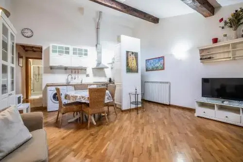 Guelfa Suite