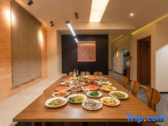 Lijiang Zai Shane Golden Mountain Sunrise View Oxygen-Enriched Boutique Hotel