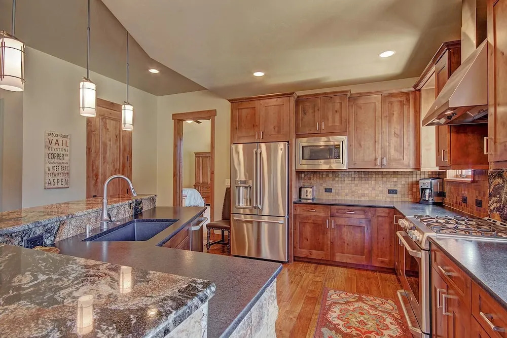The Shores Lodge 3 Bedrooms 3.5 Bathrooms Home