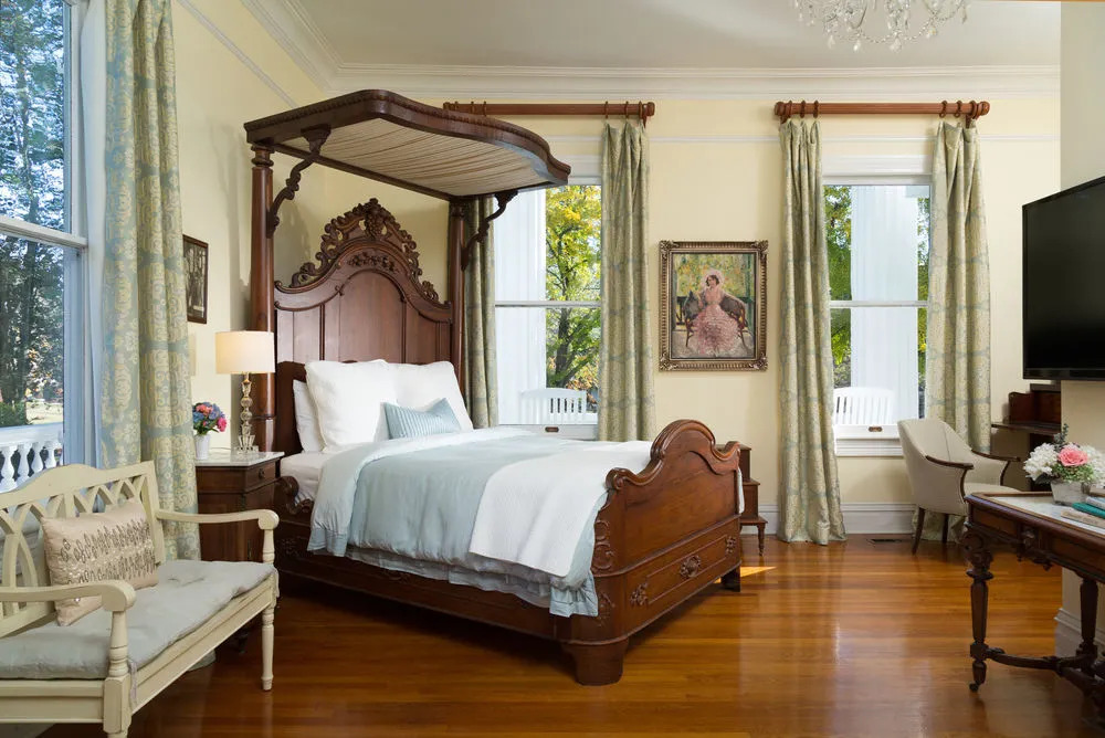The Twelve Oaks Bed & Breakfast