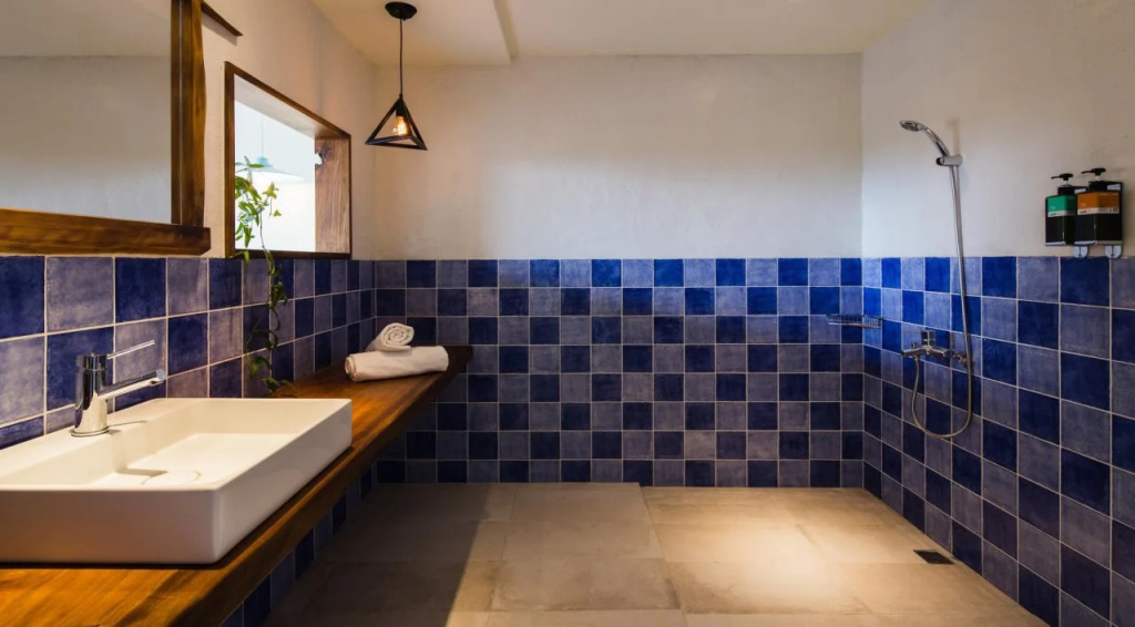 Haku Beach Days Inn