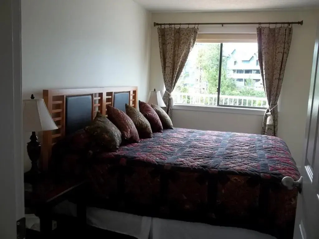 Bayshore Waterfront Inn