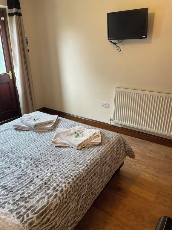 Rooms at the Huntsman Inn