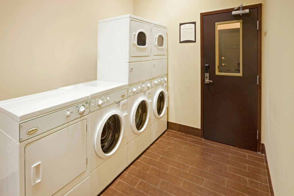 Staybridge Suites DFW Airport North by IHG