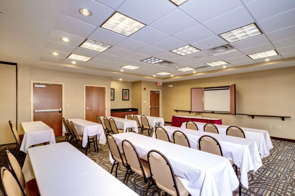 Hampton Inn & Suites Cape Coral / Fort Myers