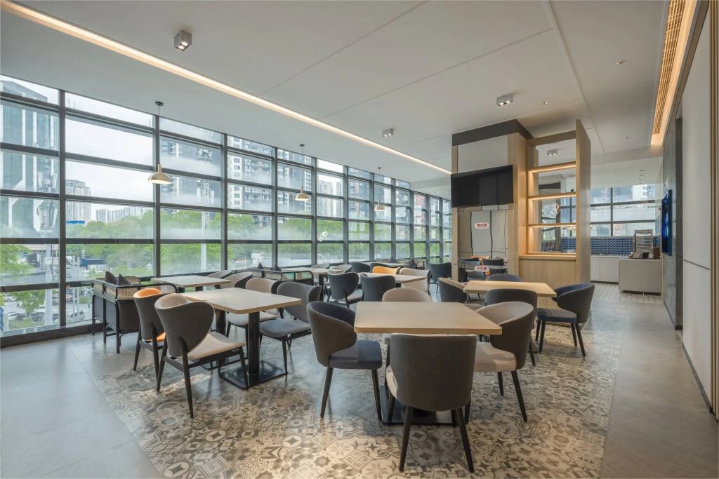 Holiday Inn Express Chongqing Caiyun Lake by IHG