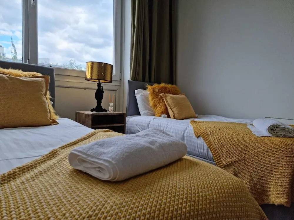 Remarkable 3-bed Apartment in London