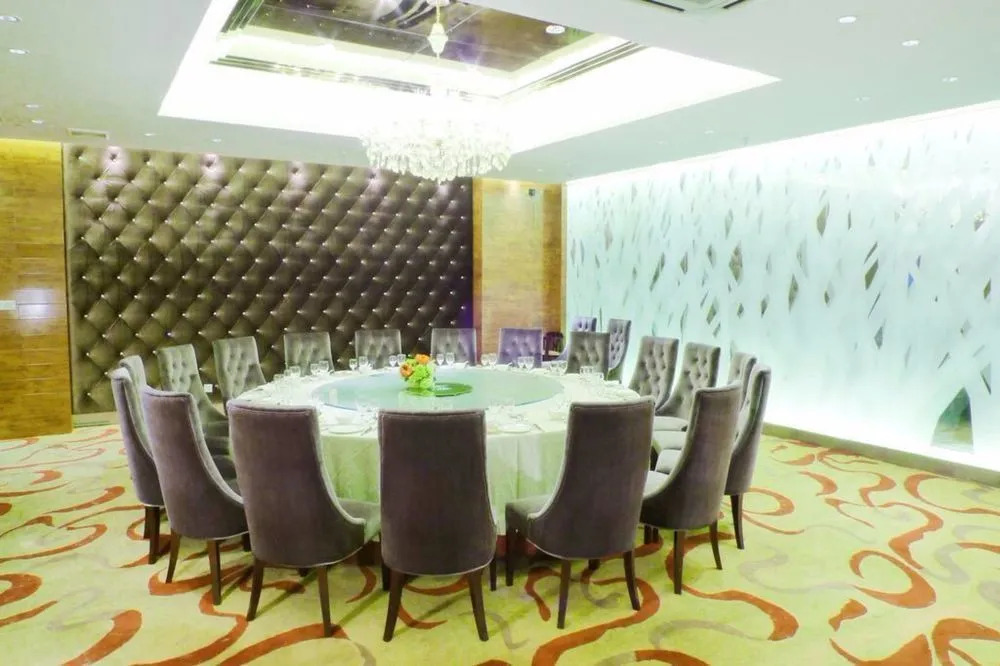 Hongluyuan Ningjiang Grand Hotel
