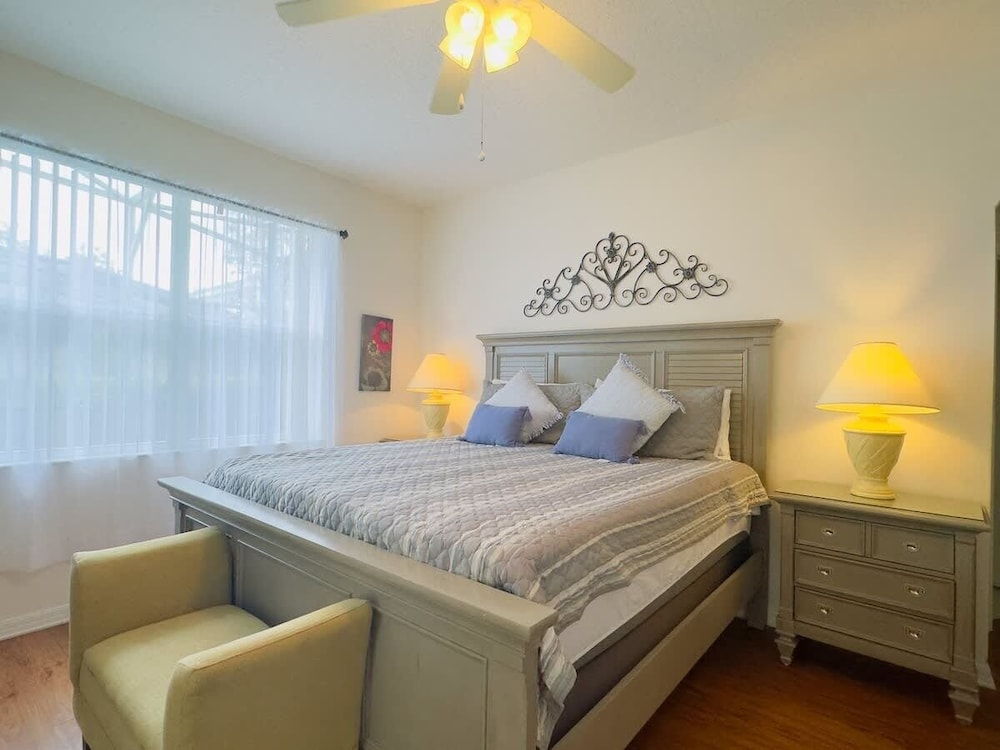 4bd Pool Villa In Calabay Parc Close To Disney Sleeps 8 4 Bedroom Home