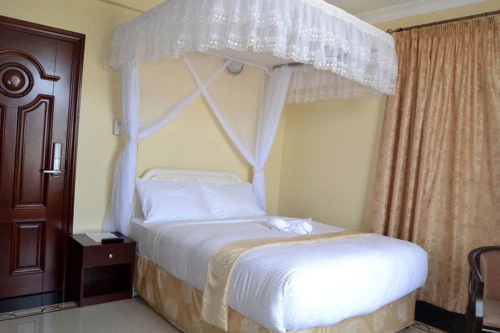 Lantana Hotel