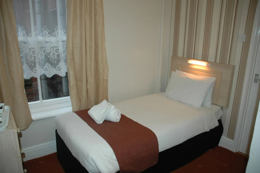 The Arncliff Hotel