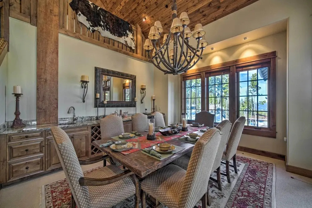 Stunning Ski-in/ski-out Penthouse Condo w/ Hot Tub