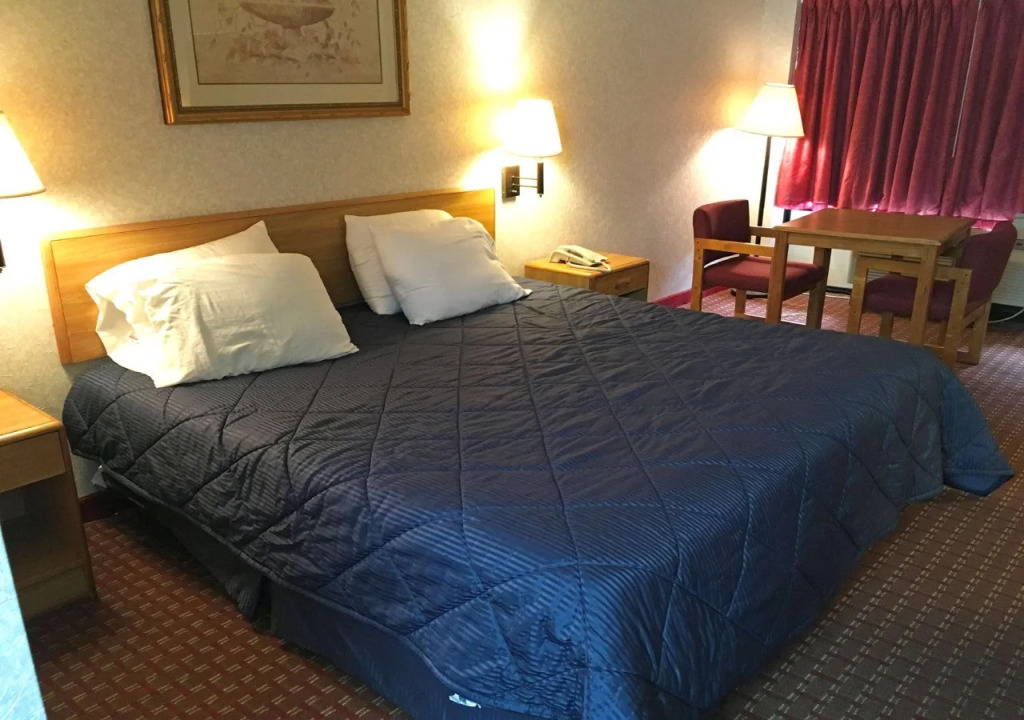 Americas Best Value Inn Brandon