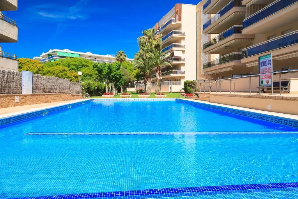 UHC Ventura Park Apartments