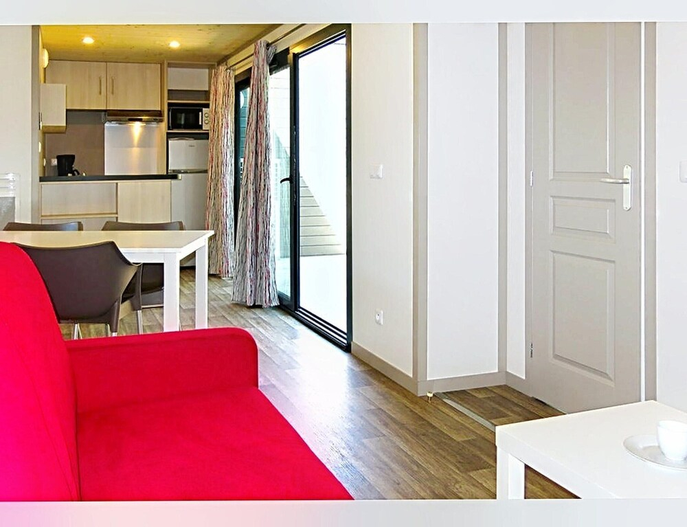 2-bedroom Family Cottage in Malansac