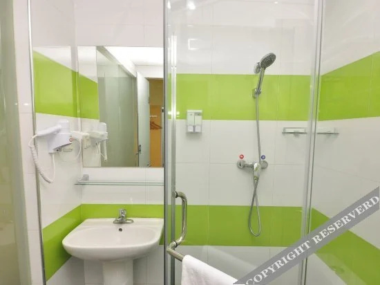 7 Days Inn Guangzhou Jiangxia Metro Branch